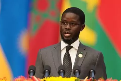 رئيس السنغال: أطالب الحكومة بدعم اتحاد الكرة ضد قرار كاف